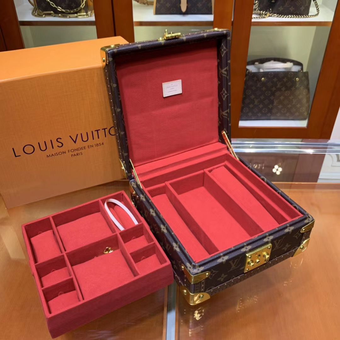 Сундучок для украшений Louis Vuitton