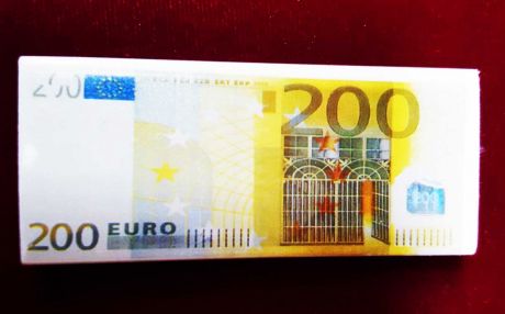 Ластик 200 евро