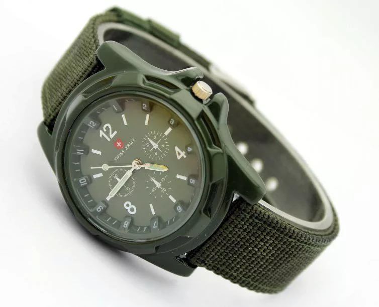 Наручные часы Swiss Army зеленые