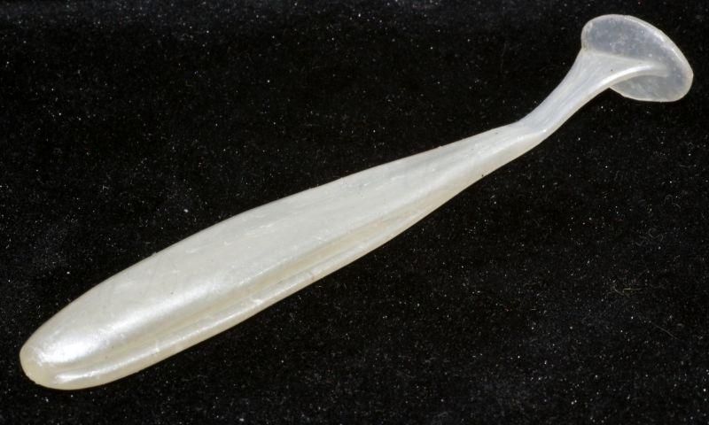 Приманка съедобная ALLVEGA "Blade Shad" 7,5см 2,5г (7шт.) цвет solid pearl