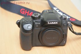 Цифровая камера Panasonic Lumix DMC-GH4 body б/у