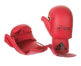 Накладки для карате красные WKF Bigger Thumb Adidas 661.23