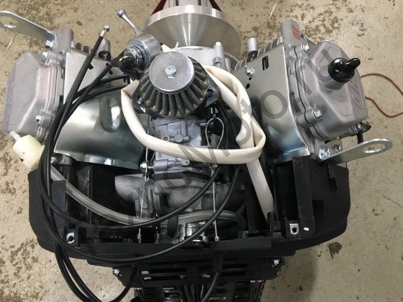 Двухцилиндровый четырехтактный двигатель для снегохода Буран объемом .