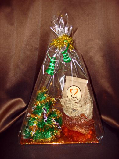 Елочка - Новогодний подарочный набор с кофе и конфетами