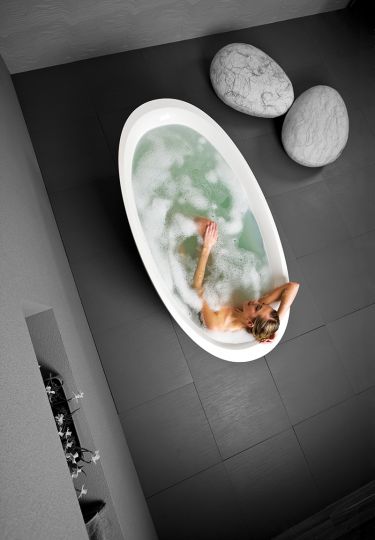 Овальная ванна из искусственного камня Balteco Senzo 178x88 ФОТО
