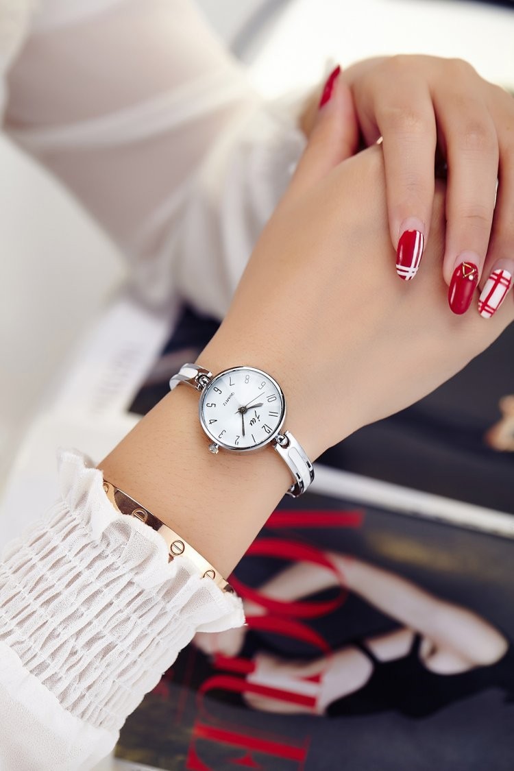 Часы классические женские. Наручные часы для женщин. Women dress watches. Наручные часы деловой женщины. Модные женские часы наручные белые.