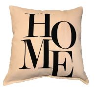 Декоративная подушка с надписью "Home"