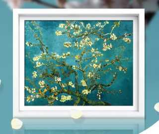 Цветущий миндаль ( Репродукция Ван Гога)
