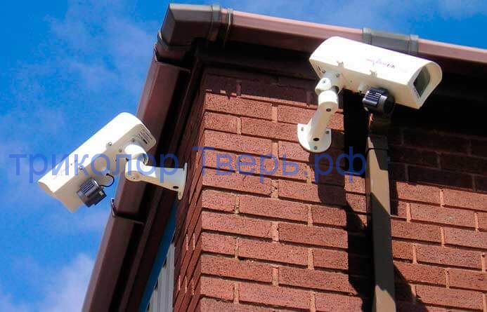 комплект видеонаблюдения на дом 4 камеры ( 2Мп iP )
