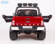 Детский электромобиль красный Форд Рейнджер - вид сзади с открытыми дверцами