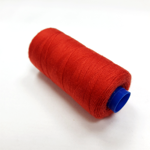 Швейные нитки Полиэстер, 40/2 "Gamma", 400 ярдов (365 м), 1 бобина, цвет красный (№111)