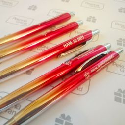 металлические ручки с гравировкой