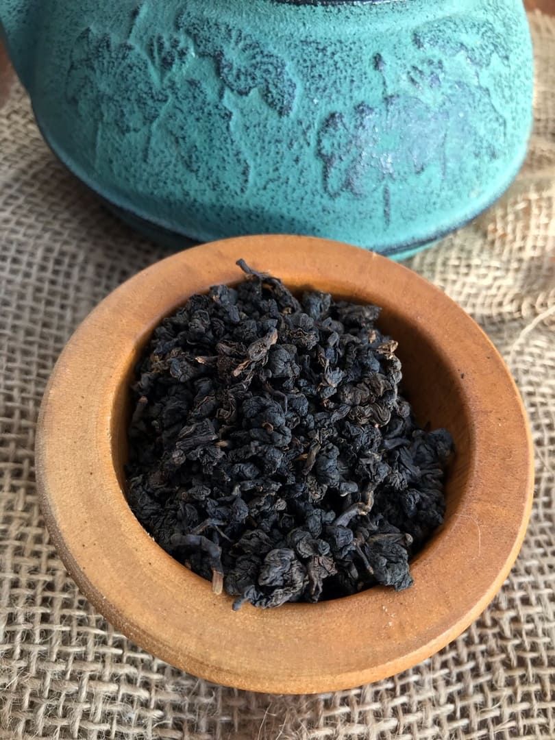 Чай черный с клубникой, 100 грамм, Вьетнам