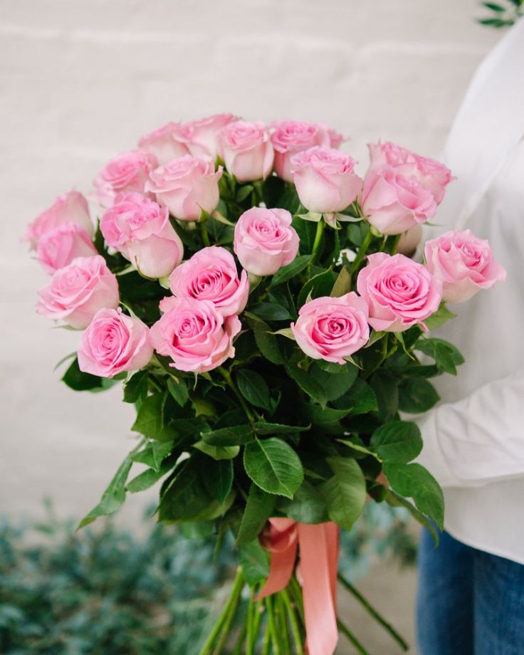 Букет цветов из 25 роз "Свит Юник"