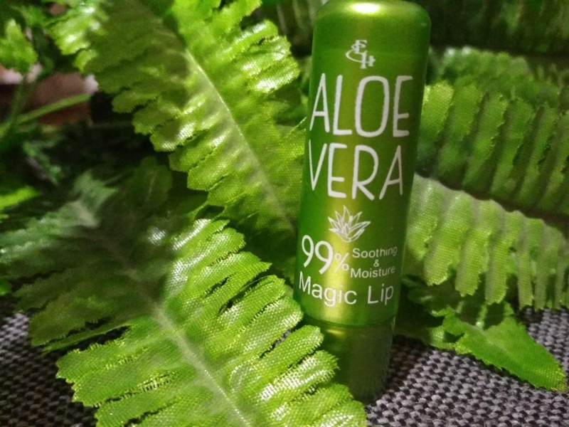Проявляющаяся помада с Алое Вера Aloe vera 99% Magic Lip 3,5 гр