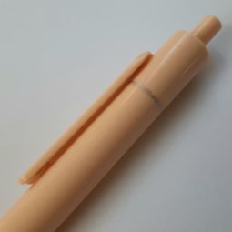 шариковые ручки из антибактериального пластика