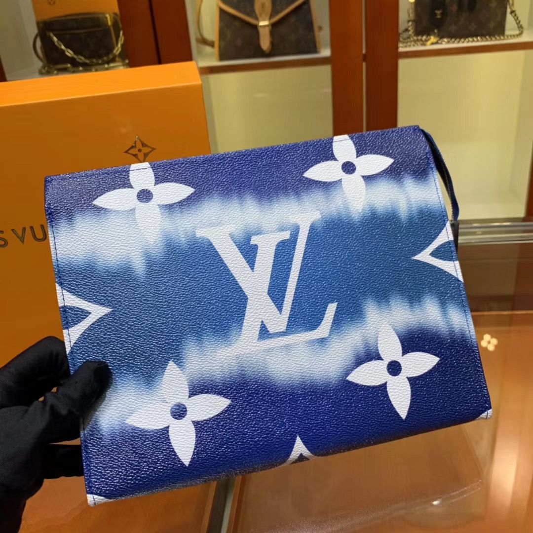 Папка Louis Vuitton Escale