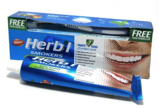 Зубная паста "Для курящих" отбеливающая с зубной щеткой | Herb'l smokers natural | 150 г | Dabur