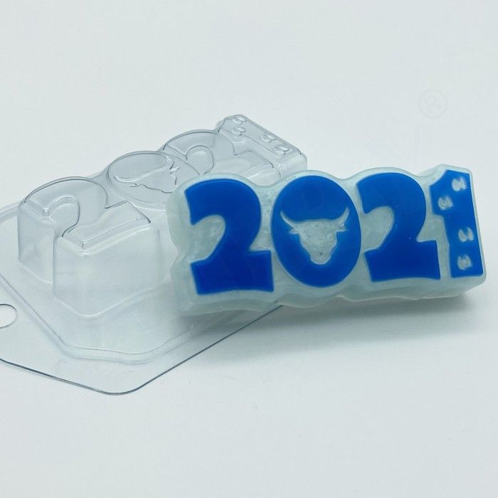Форма пластиковая 2021 / Бык и следы, арт. 1996