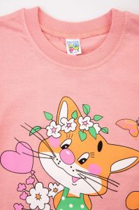 Розовая футболка для девочки с котенком