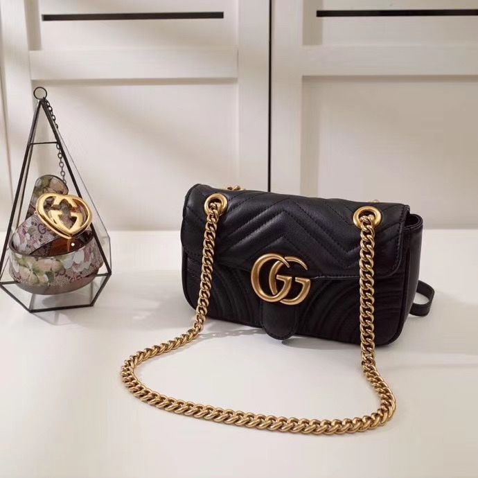 Gucci Marmont GG 22 cm