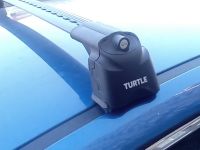 Багажник на крышу Mazda CX-7, Turtle Air 3, аэродинамические дуги в штатные места (черный цвет)