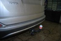 Фаркоп Трейлер для Toyota RAV4 2013-2018. Требуется подрезка бампера. Тип шара: A. Нагрузки: 1200/60 кг, масса фаркопа 24 кг