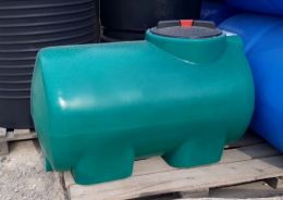 Емкость H 300 литров зеленая пластиковая