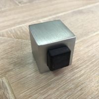 Дверной стопор Groel 319 Cube