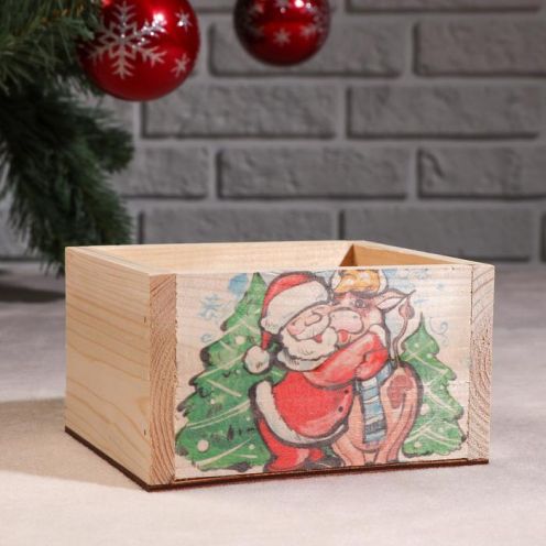 Кашпо деревянное . Коровка и Санта", 12,5×10×9,5 см