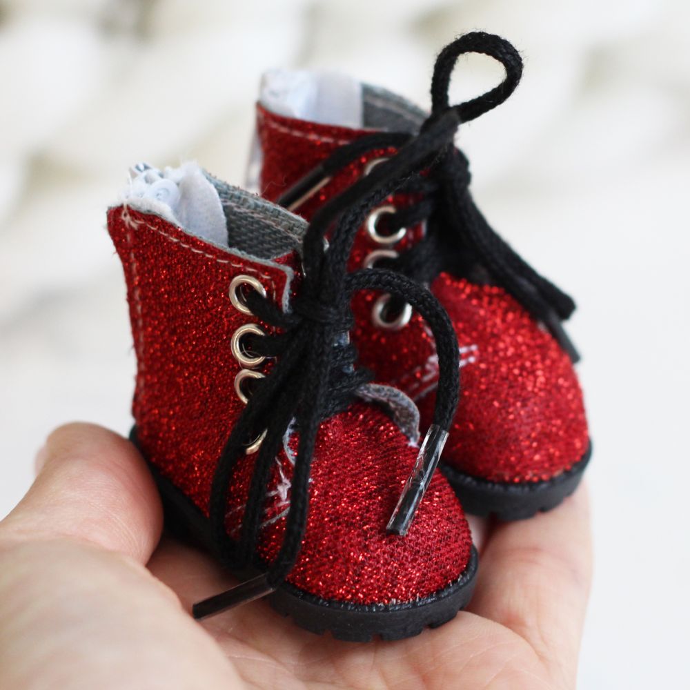 Обувь для кукол 5,5 см - Сапожки на молнии красные с блестками