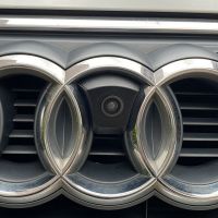 Камера переднего вида Audi (SunVox)