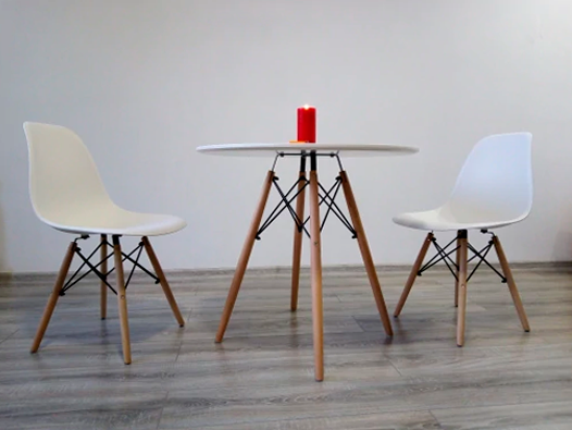 Стол в стиле eames