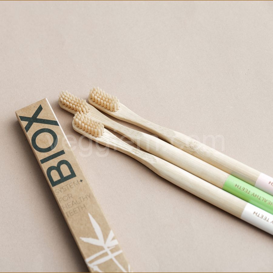 Щетка зубная бамбуковая Light Green BIOX