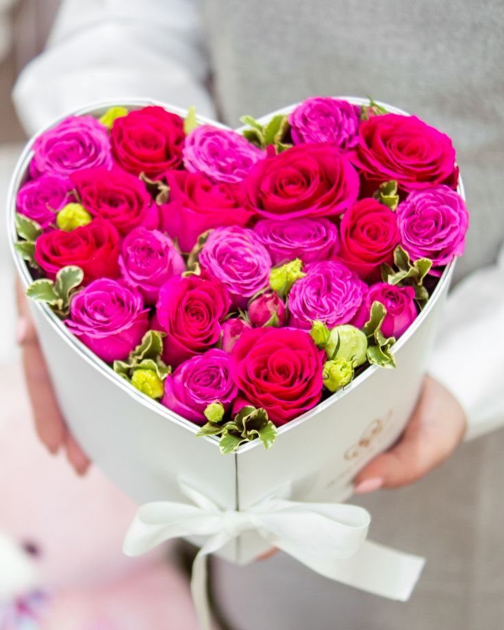 Коробка с цветами "Розовые рафаэло"