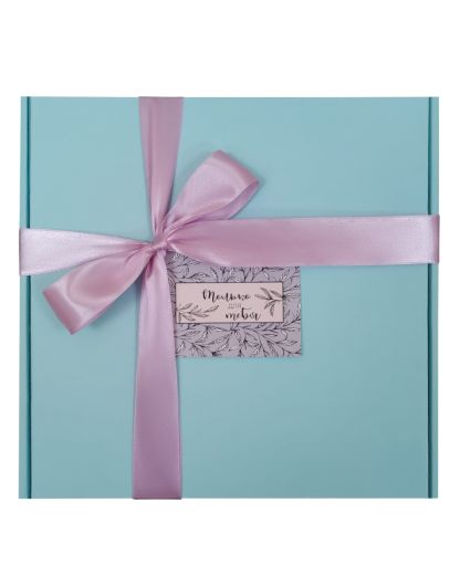 Коробка подарочная, коробка для подарка цвет голубой 220*220*60 мм с наполнителем тишью и атласной лентой