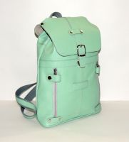 Зеленый кожаный рюкзак  "Фисташка"