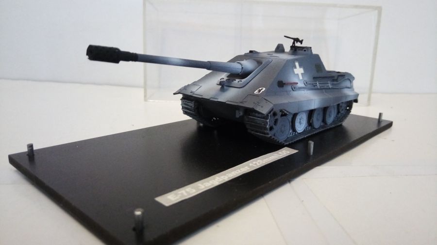 Немецкая САУ  E-75 Jagdpanzer  128mm/L55 (1/72)