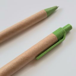 ручки из переработанных материалов