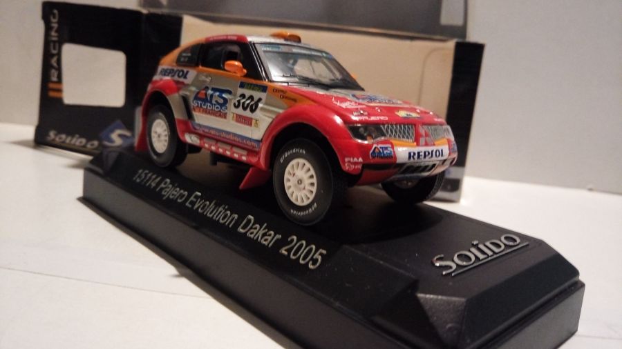 Mitsubishi Pajero Evolution Paris-Dakar 2005 (solido) 1/43