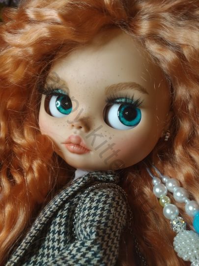Blythe doll custom