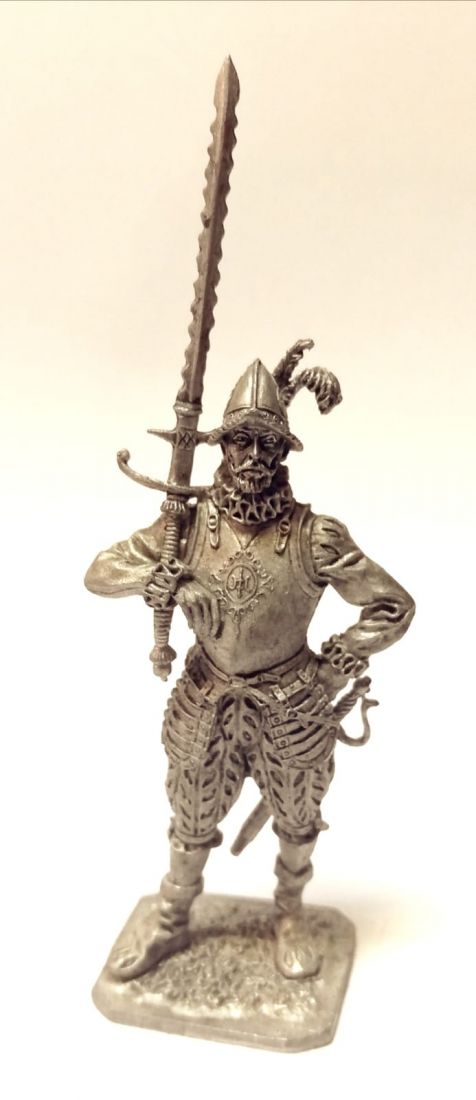 Фигурка Европейский солдат с мечом, 16 век