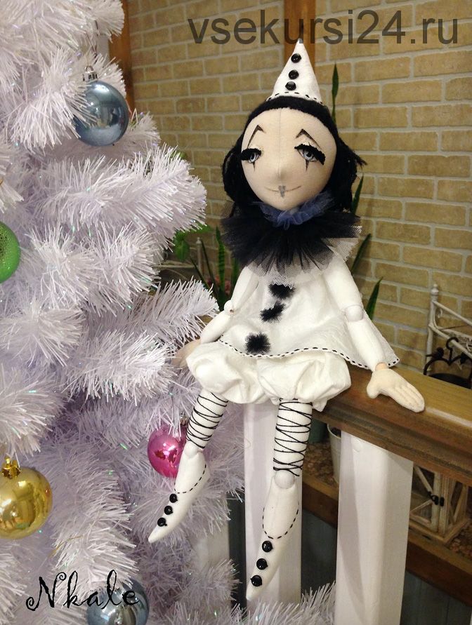 Пьеро - текстильная шарнирная кукла. Шьем голову! (Елена Войнатовская)