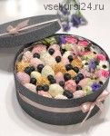 [ChocoBerry School] Закрывающаяся коробка с живыми цветами и клубникой (Алина Черенцова)