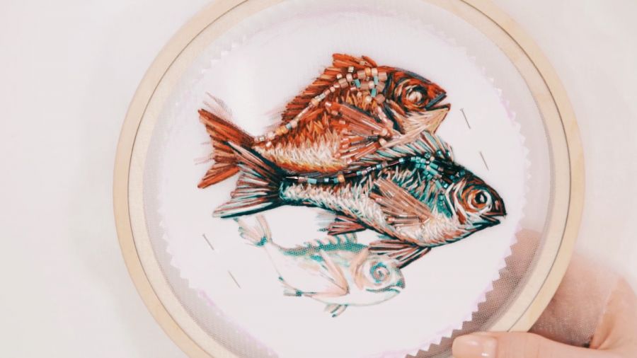 Художественная вышивка по фатину 'Fish season' (Катерина Марченко)