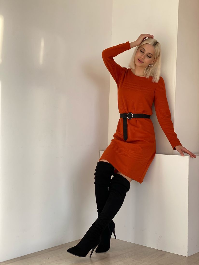 4913 Платье-свитер в тыквенном оранжевом