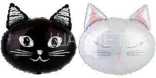 Шар фигура "Голова котики черно-белые"