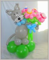 Кот с букетом цветов, высота 100 см