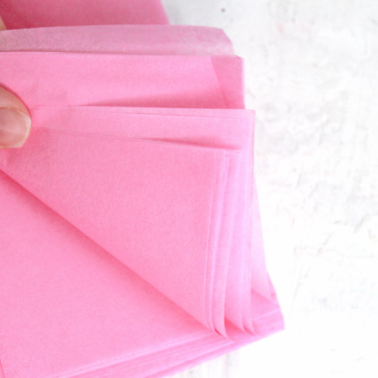 Бумага тишью розовая 50*66 см., 10 листов
