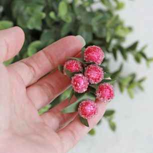 Веточка с ярко-розовыми ягодами, 12 см.